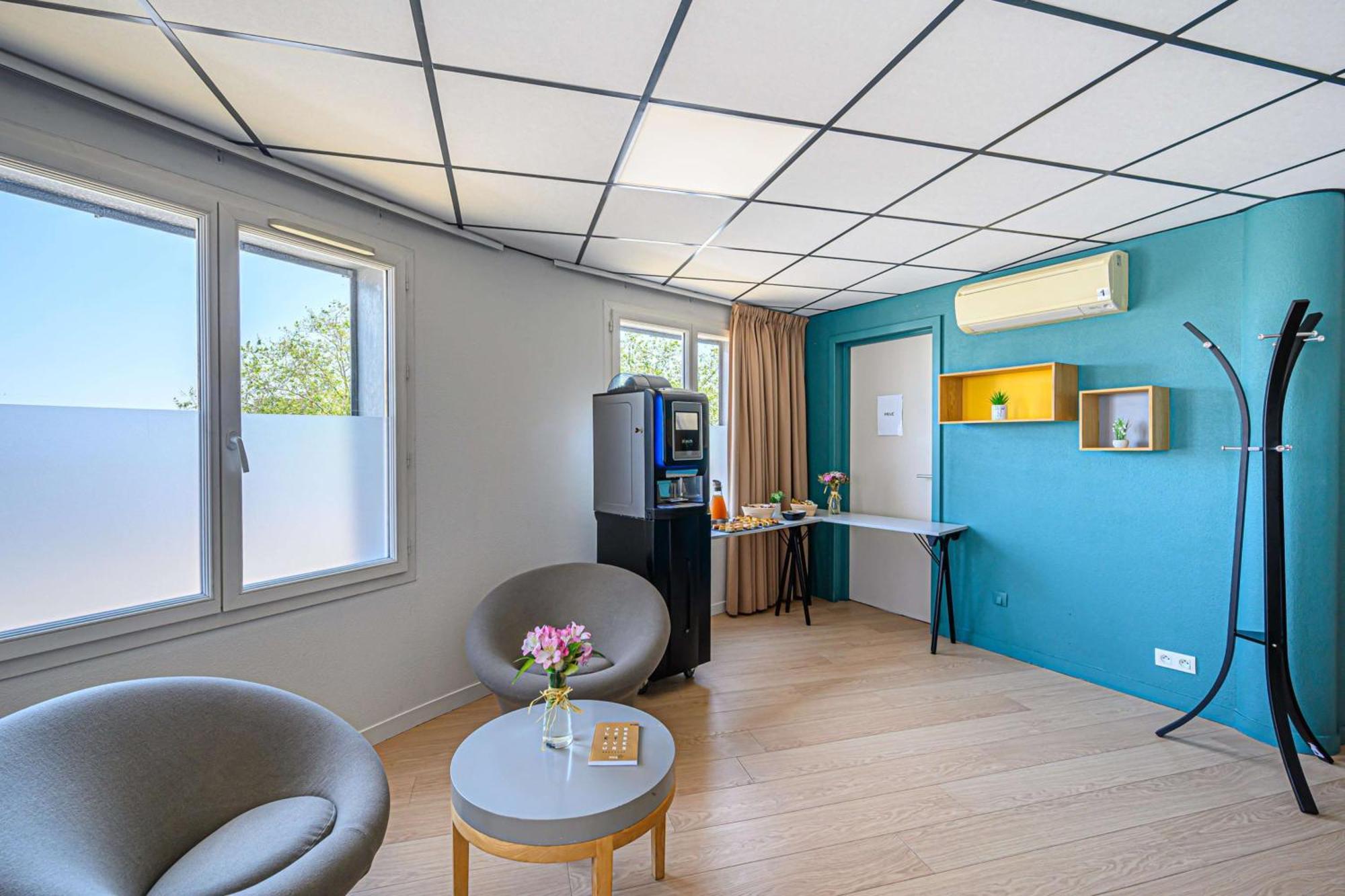 Hotel Western Centre 4*